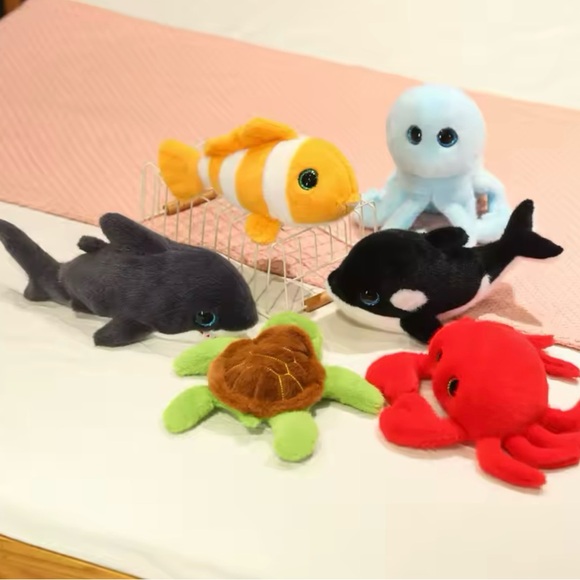 Adorable Red Crab Plush Toy – Soft & Cuddly Sea Creature - Picture 4 of 5